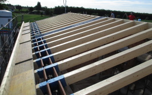 Travi tetto in legno nuova costruzione civile industriale zanella costruzioni edili montebelluna treviso